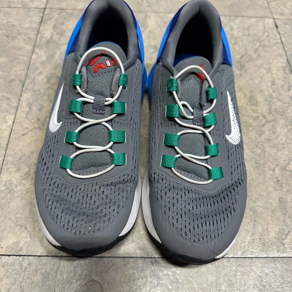 Nike Gray and Blue Athletic Shoes with  Accents